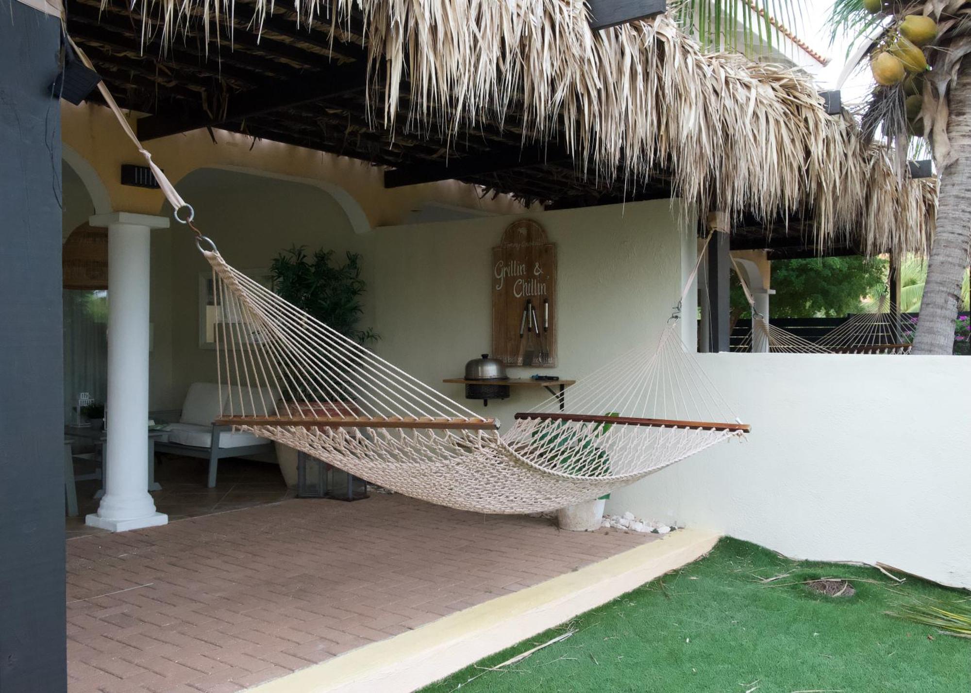 Luxury Appt For 6: Mesmerizing Spanish Water View Jan Thiel Exteriér fotografie