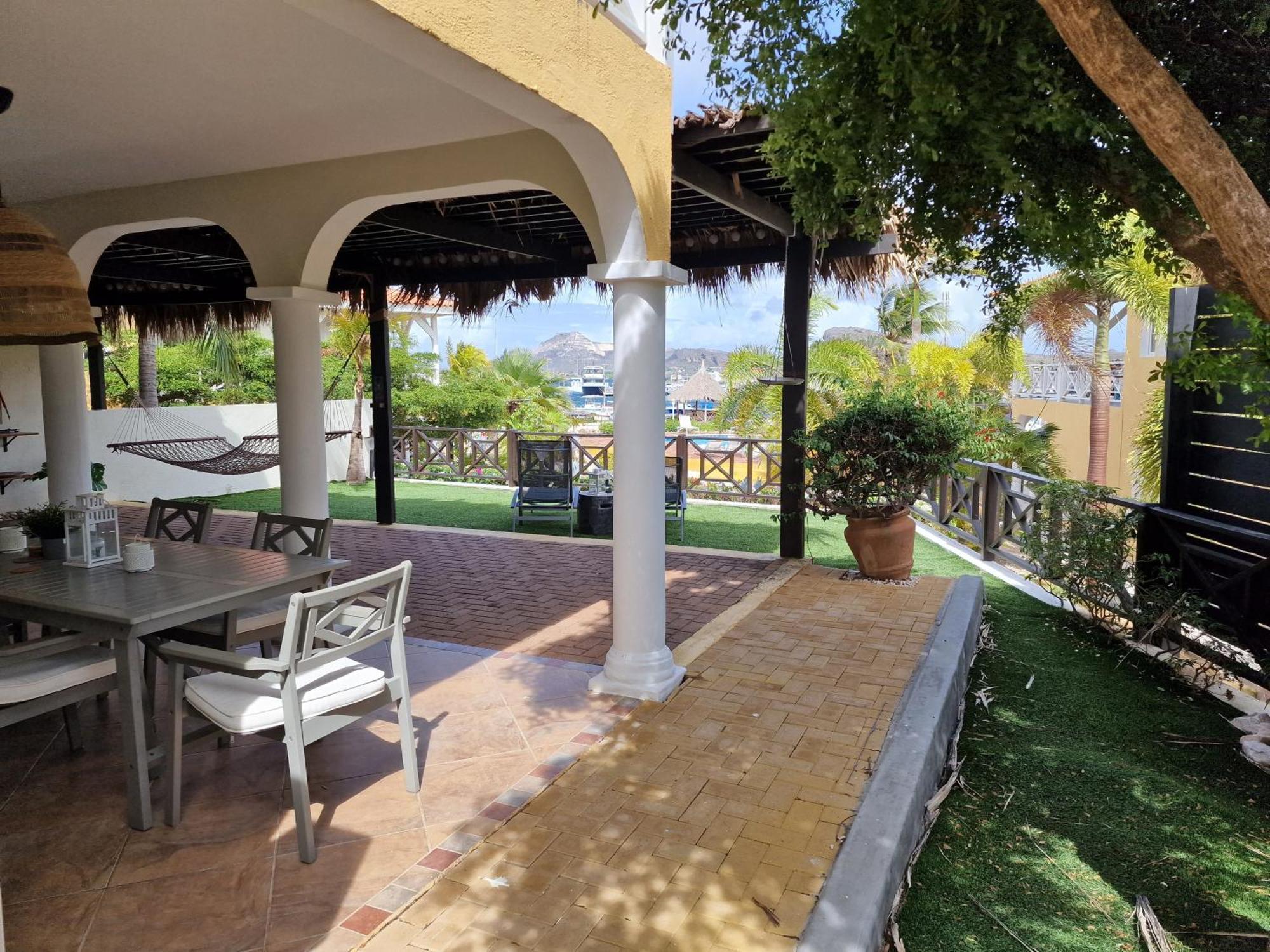 Luxury Appt For 6: Mesmerizing Spanish Water View Jan Thiel Exteriér fotografie