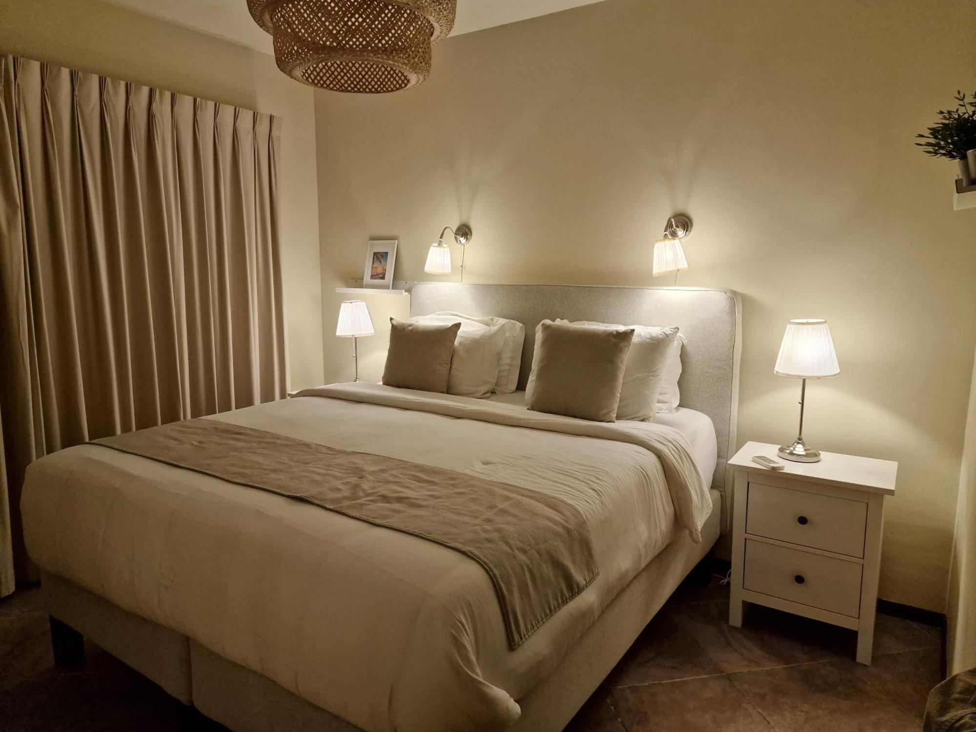 Luxury Appt For 6: Mesmerizing Spanish Water View Jan Thiel Exteriér fotografie